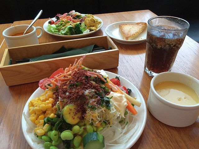 久しぶりの長話しをしに シズラー 今日のランチ In 西新宿